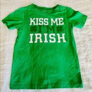 ⭐️4 for $25⭐️🍀WORN ONCE KISS ME I’M IRISH🍀